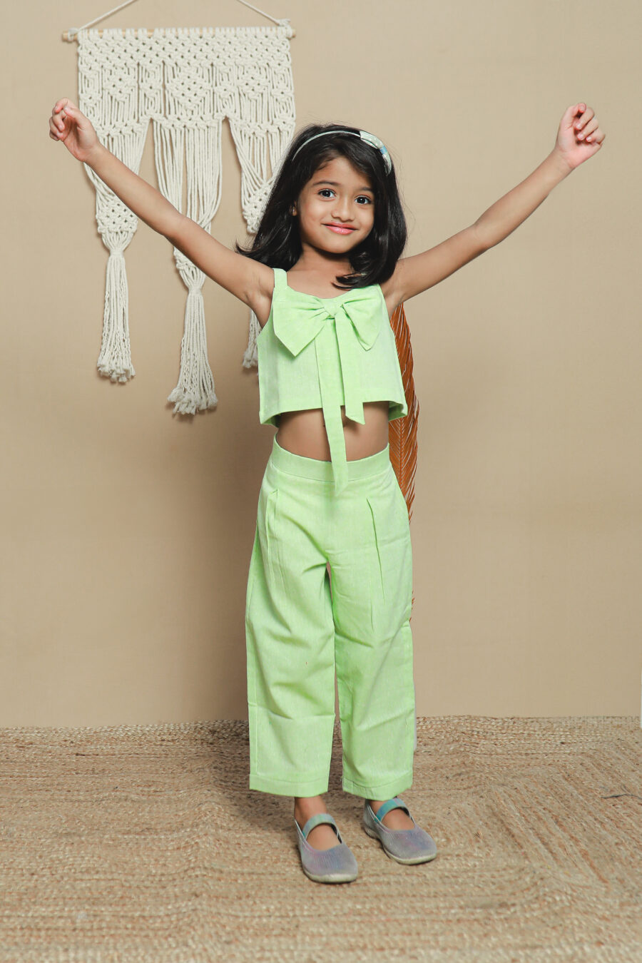 Pastel green Big bow top with pants for girls - Image 2