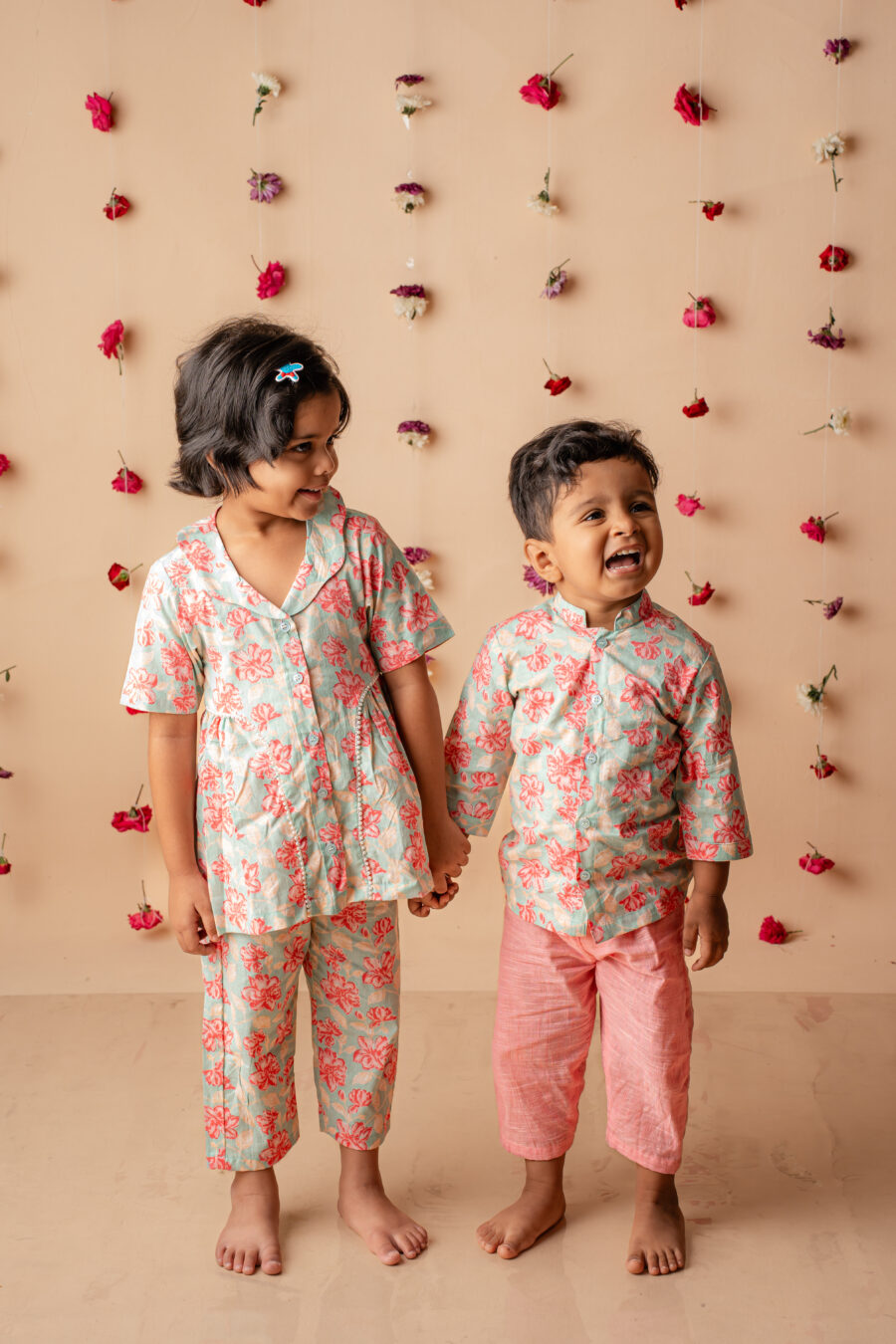 Blue floral kurta top and pant set for boys - Image 2