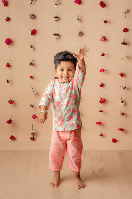 Blue floral kurta top and pant set for boys