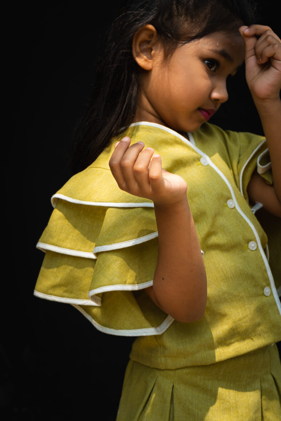Green linen cotton top and skirt frill set for girls - Image 4